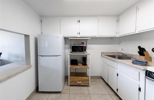 South Scottsdale Appartement | 145 Fully Furnished 1BR Suite-Pet Friendly