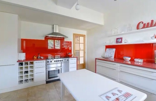Bailleau-l'Eveque Maison | A 15' de CHARTRES (28) : Propriété historique, calme et jacuzzi.