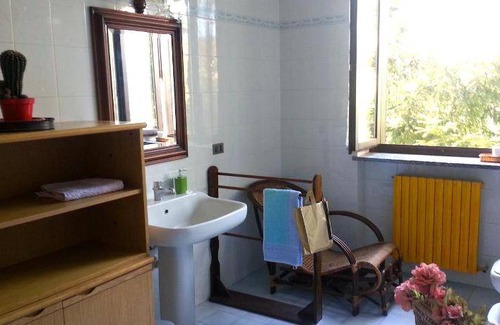 Borgomanero Lit Et Petit-Déjeuner | 15 m² Chambre d'hôtes ∙ 4 personnes