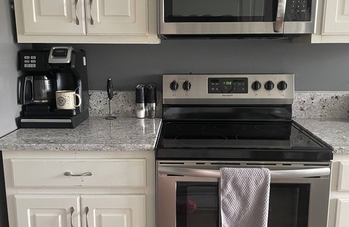 Northport Maison | 15 min drive to GAME day! 3b/2bth home