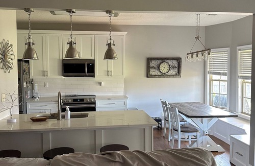 Northport Maison | 15 mins from downtown Tuscaloosa and University area in quiet safe neighborhood.