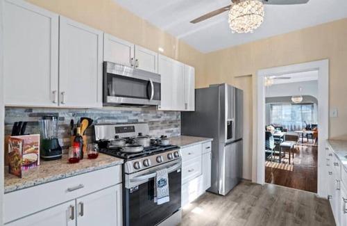 Gary Maison | 15 mins to beach/Renew+Relax/Clean/ Nat’l Park!/Theater/Game Room/Pet Friendly