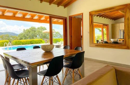 Andes Maison | 15 mins to Jardín Spacious & Convenient House