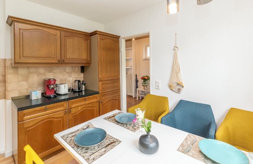 Dreieich Maison | 15 Minuten vom Frankfurt Station Entfernt. Geräumiges Haus mit 4 Schlafzimmer