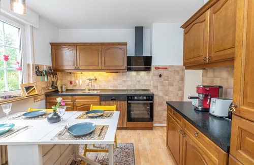 Dreieich Maison | 15 Minuten vom Frankfurt Station Entfernt. Geräumiges Haus mit 4 Schlafzimmer