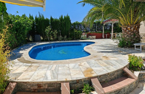 Colmenar de Oreja Villa | 15 minutes from Warner!!!! Ideal house for families with pool and fireplace
