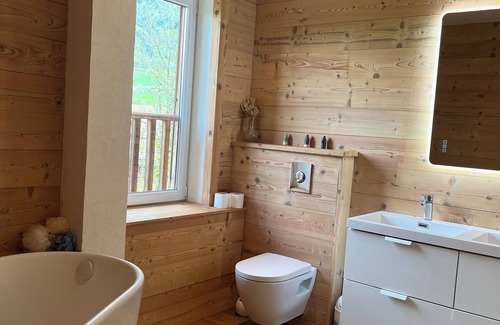 Alex Appartement | 15 minutes from Annecy! Spacious apartment with terrace & garden! Ideal for families