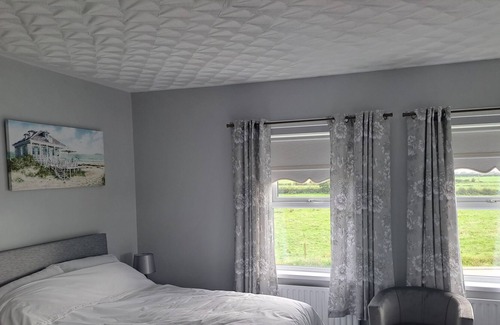 Coleraine Lit Et Petit-Déjeuner | 15 minutes from many attractions and places of beauty along the Antrim coast.
