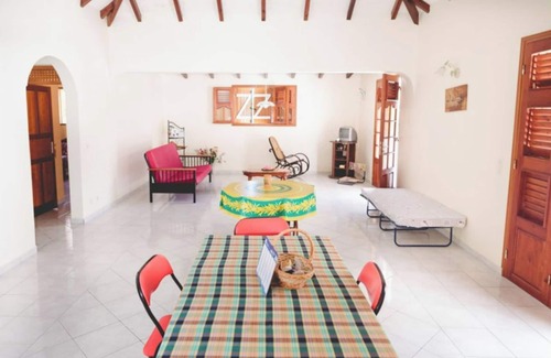Jabrun Appartement | A 15 minutes des plus belles plages ! Grand appartement bien aéré