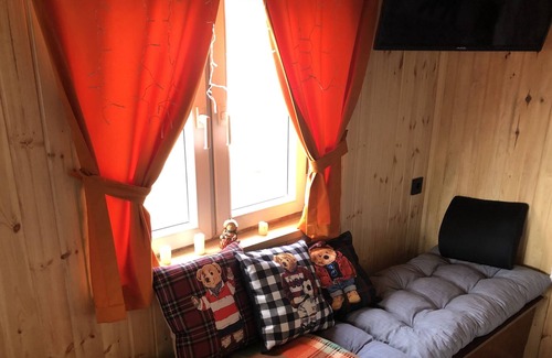 Osmangazi Chalet De Ski | 15 minutes from Uludag Ski Slope, breakfast included