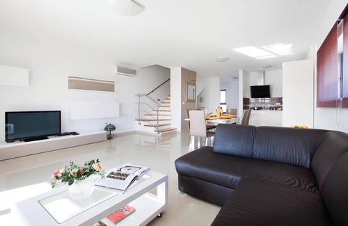 Rabac Maison | 150 m² Duplex ∙ 3 chambres ∙ 4 personnes