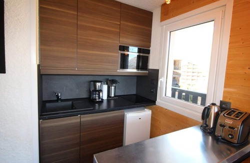 Auris Appartement | À 150m des remontées, 3ème étage, vue montagne, balcon, télévision, casier à ski, 40m²