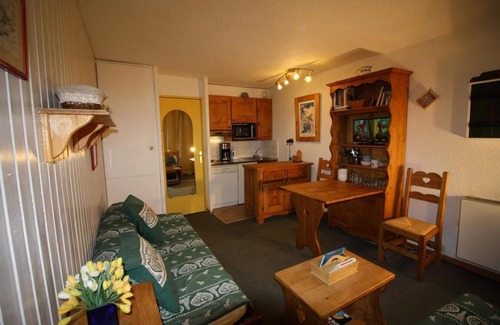 Le Lavachet Appartement | 20m du centre station, Rez-de-chaussée, balcon, télévision, casier à ski, 24m², Tignes