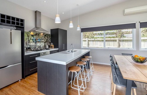 Martinborough Appartement | 15E · Wind Down on Esther, Martinborough