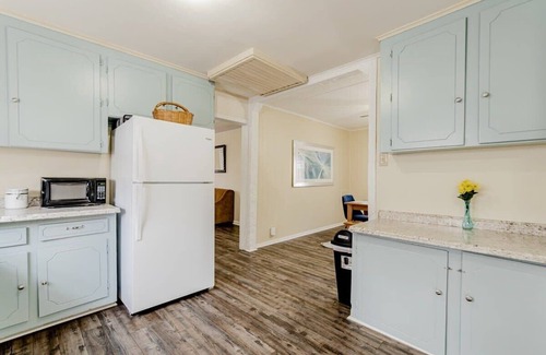 West Columbia Maison | 15mins to Downtown- Adorable on Taylor, Both Units