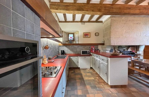 Colombiers Cottage | Manoir du XVème avec cheminée, animaux acceptés, à Colombiers