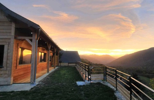 Poubeau Maison | 160 m² Gîte ∙ 4 chambres ∙ 8 personnes