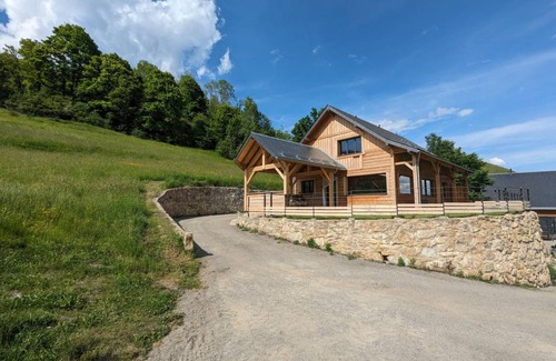 Poubeau Maison | 160 m² Gîte ∙ 4 chambres ∙ 8 personnes