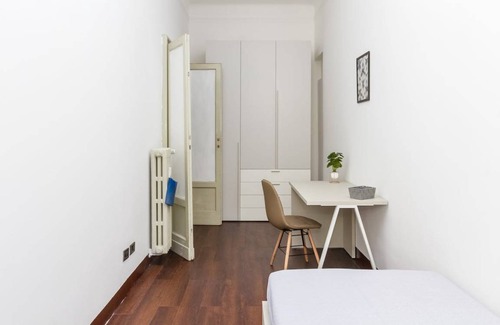 Zona Risorgimento Station Balnéaire | 160 m² Chambre privée ∙ 1 chambre ∙ 1 personne