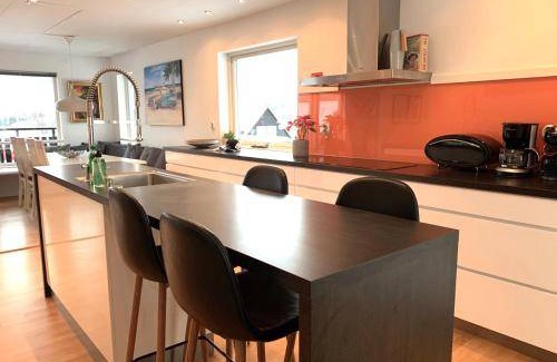 Are Station Balnéaire | 160 m² Résidence de vacances ∙ 4 chambres ∙ 11 personnes
