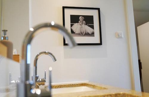 Freilassing Appartement | 160qm Wohnung mit Balkon nahe Salzburg - Freilassing 2 Schlafzimmer, 2 Bäder