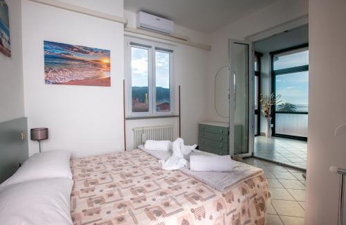 Riva Trigoso Maison | 162 - La Veranda Sull'Acqua, Fronte e Vista Mare Riva Trigoso, POSTO AUTO PRIVATO
