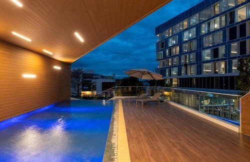 Mak Khaeng Hôtel | 165 m² Hôtel ∙ 2 chambres ∙ 127 personnes