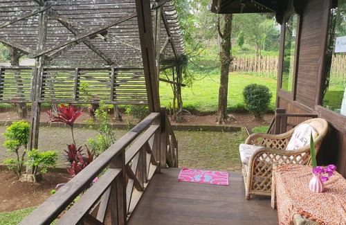 Pasirjambu Station Balnéaire | 168 m² Résidence de vacances ∙ 4 chambres ∙ 13 personnes