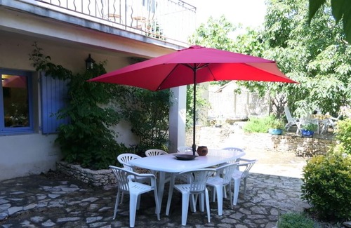 Lussan Maison | Fermette du XVIème siècle avec Piscine pour 8 Personnes