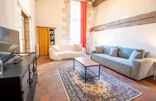Athee-sur-Cher Maison | 16th century hunting lodge - Château de Nitray