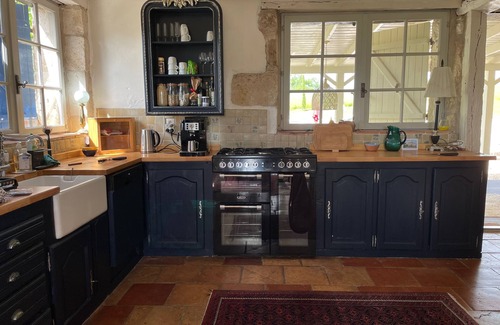Saint-Sernin Maison | 16th Century hunting lodge with modern pool