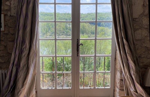 Saint-Sernin Maison | 16th Century hunting lodge with modern pool
