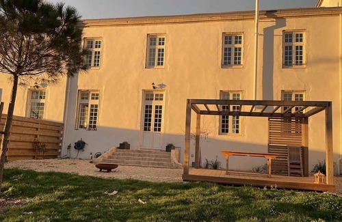 Salles sur Mer Maison | 16th century mansion - La Rochelle Chatelaillon