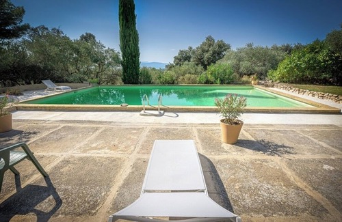 Puyloubier Maison | A 17 km d'Aix, Domaine Clément, 7ha de quiétude sur la Sainte-Victoire