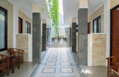 Bojonegoro Hôtel | 17 m² Hôtel ∙ 3 personnes