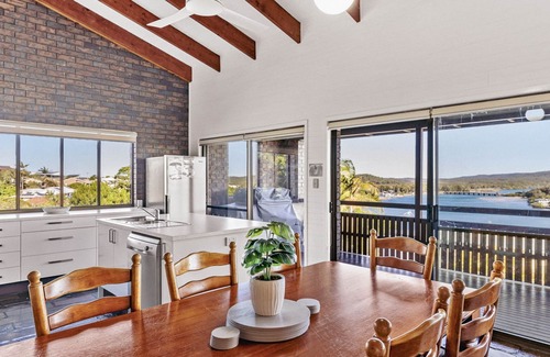 South Evans Head Maison | 17 Pacific Crescent - Holiday Home