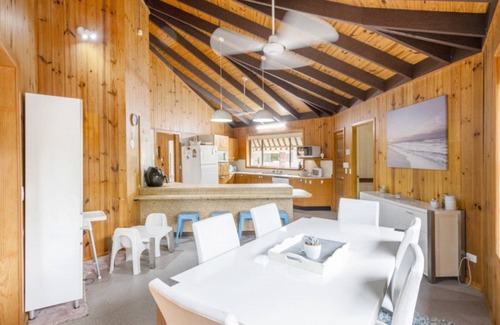 Yamba Maison | 17 The Peninsula, Yamba