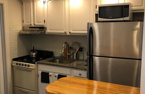 Industry Appartement | 1703 4C · Appartement phénoménal à 1 lit / 20 min vers NYC-Parking Dispo.