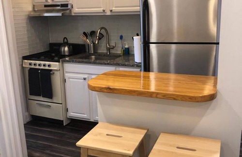 Industry Appartement | 1703 4C · Appartement phénoménal à 1 lit / 20 min vers NYC-Parking Dispo.