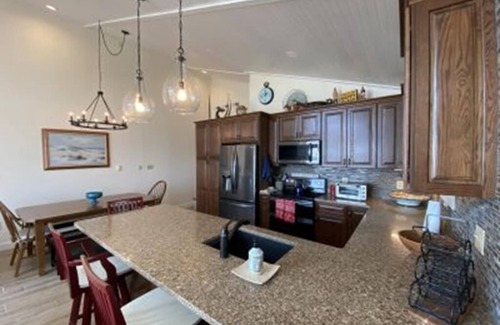 Dennisville Maison | 1708 Landis Avenue North