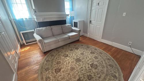 Lower Vailsburg Maison | 174 Stuyv