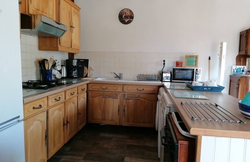 Vaunac Autre | 17th century renovated stone built farm house with private pool and garden