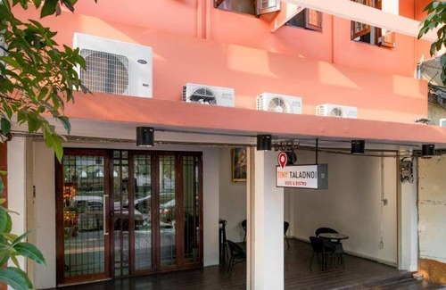 Talat Noi Auberge | 18 m² Auberge de jeunesse ∙ 127 personnes