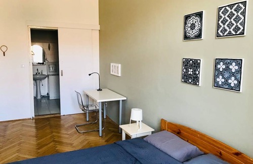 Nepszinhaz negyed Station Balnéaire | 18 m² Chambre privée ∙ 1 chambre ∙ 2 personnes