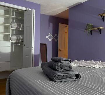 The Lanes Maison | #18 Stylish Fancy Room in Hearth Of Waltham!