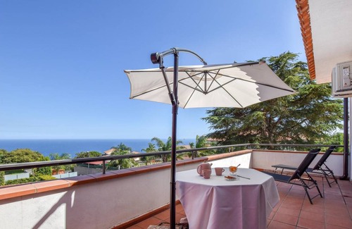 Aci Catena Maison | 180 m² Duplex ∙ 2 chambres ∙ 6 personnes