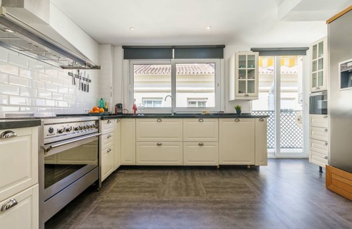 Marbella City Centre Maison | 180 m² Penthouse ∙ 4 chambres ∙ 8 personnes