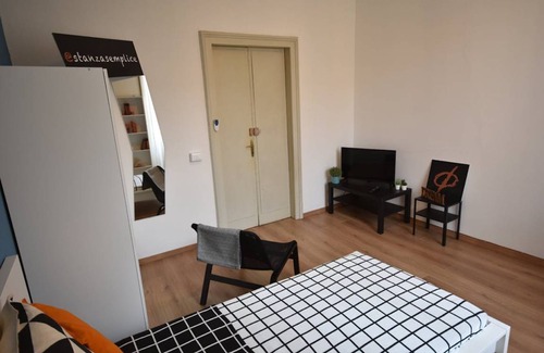 Bergamo Station Balnéaire | 180 m² Chambre privée ∙ 1 chambre ∙ 8 personnes