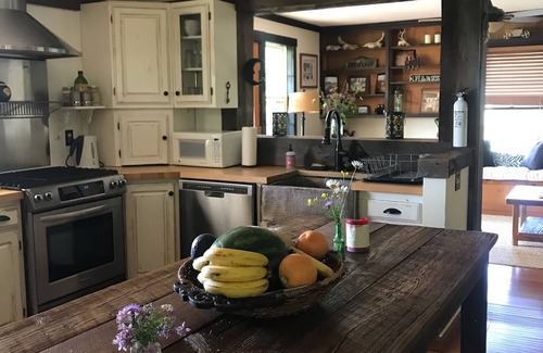 Burlington Flats Autre | 1860s Ferme rénovée sur 150 Acres avec de belles vues près de Coooperstown!