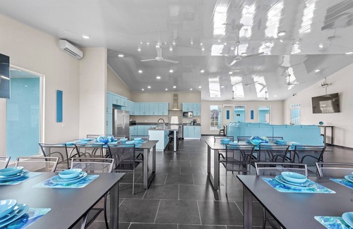 Jaco Maison | 18BR Jaco Sky House/Amazing Views/5 Min to Everything